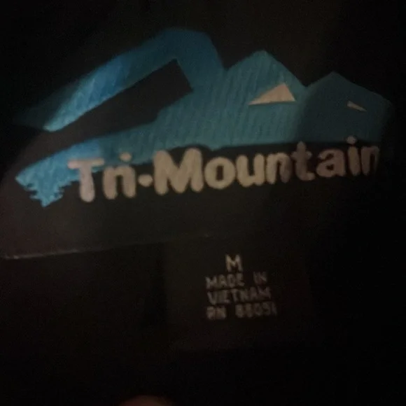 Tri- Mountain zip up  winter jacket. Men’s medium - Picture 4 of 4